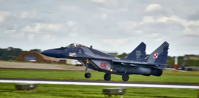 MiG-i z NATO-wskim uzbrojeniem będą odbijały południe