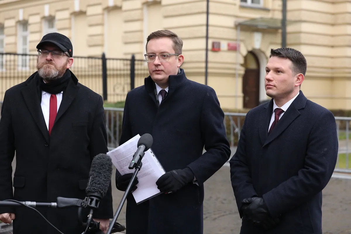 Polki konfederatki. Dlaczego i jakie kobiety głosują na Konfederację [OPINIA]