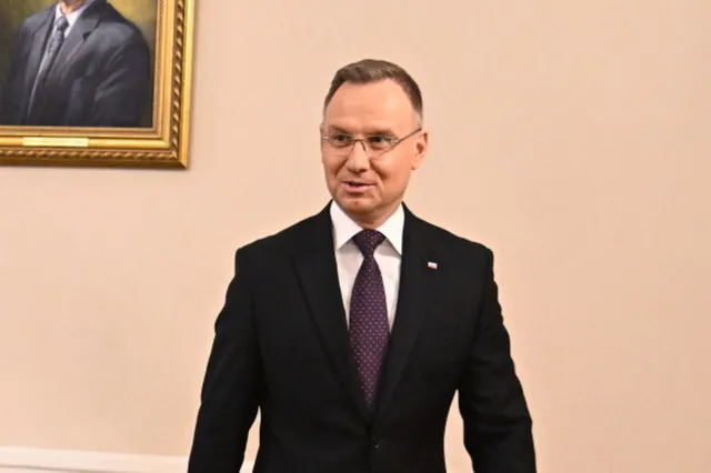 Andrzej Duda, Rafał Trzaskowski, Szymon Hołownia i Mateusz Morawiecki są liderami rankingu zaufania do polityków