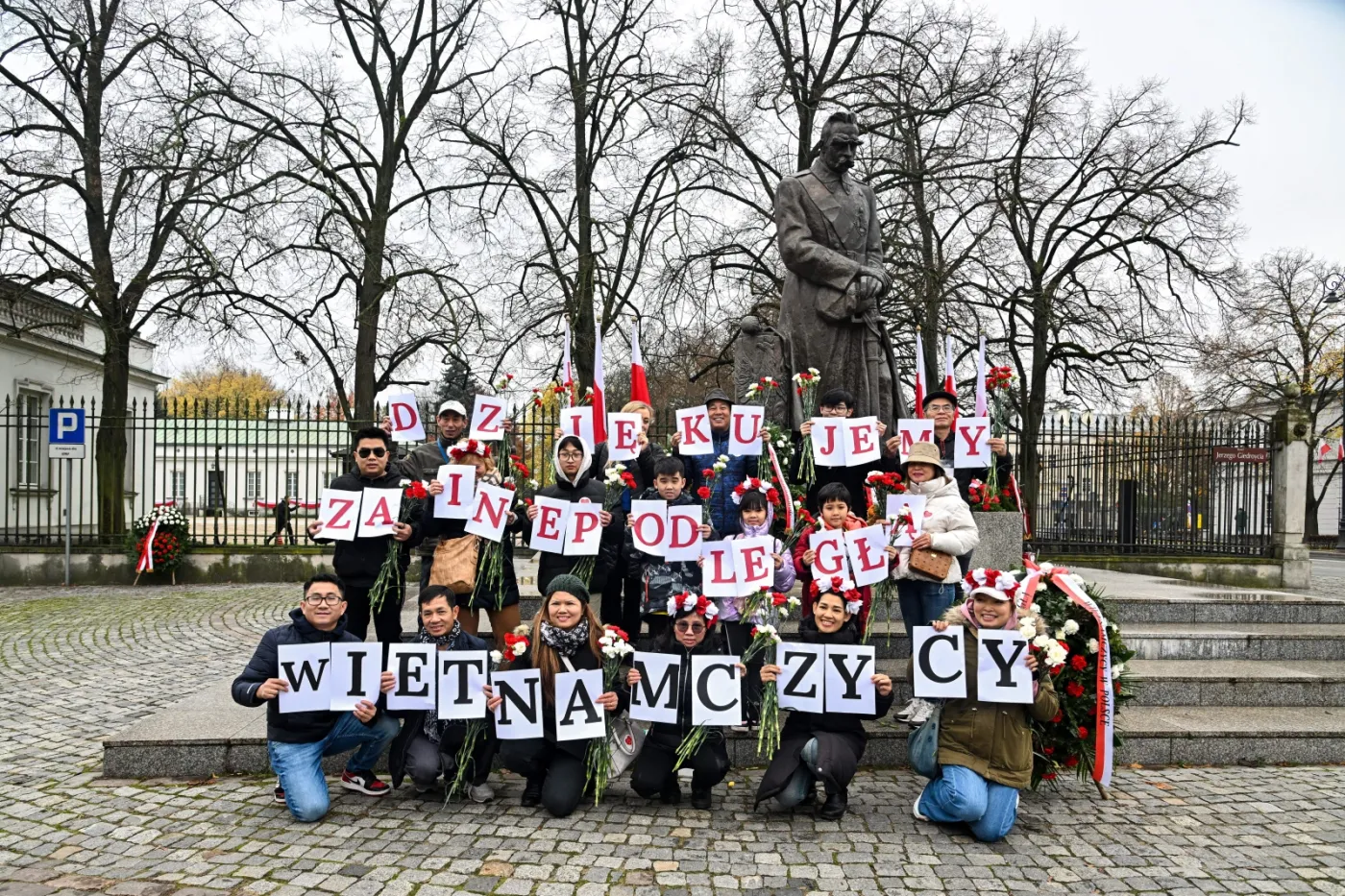 uczestnicy obchodów