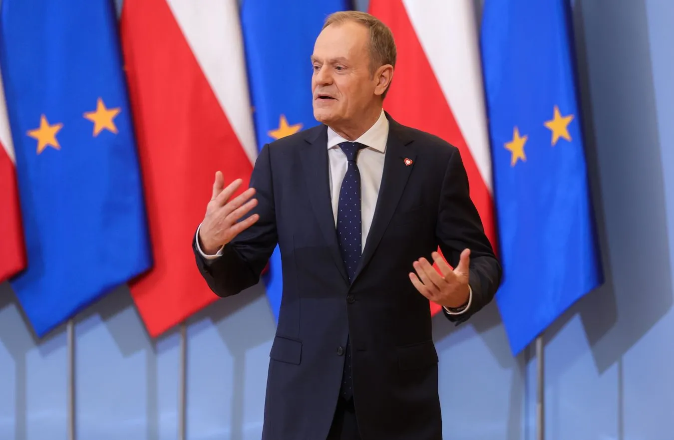 Polacy uważają, że współpraca między rządem i prezydentem układa się źle [Najnowszy sondaż]