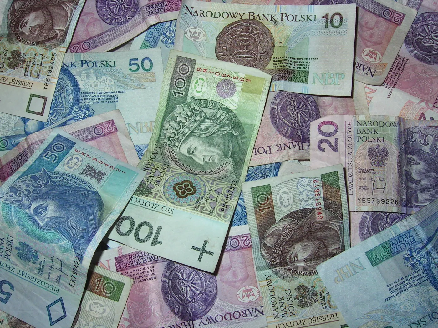 Ponad 100 mld zł w obligacjach do budżetu państwa od Kowalskiego