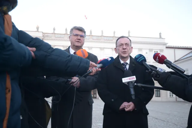 Brytyjskie media o sprawie Wąsika i Kamińskiego: "dramatyczna eskalacje" i "bezprecedensowe wydarzenia"