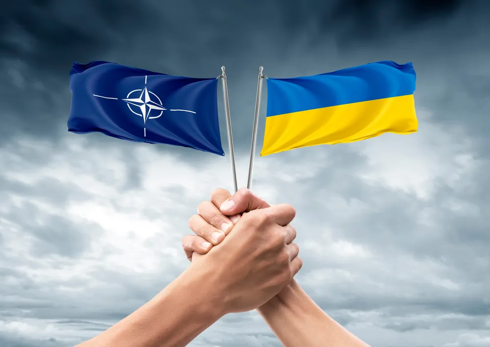 NATO zmienia kurs. Powoli