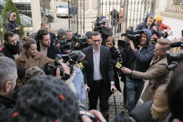 Odpowiedzialność Morawieckiego za utratę zaliczki z KPO? Stanowisko rządu w Sejmie