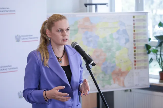 Od dziś prace domowe nieobowiązkowe. Nowacka: Zmiana oczekiwana przez rodziców i uczniów
