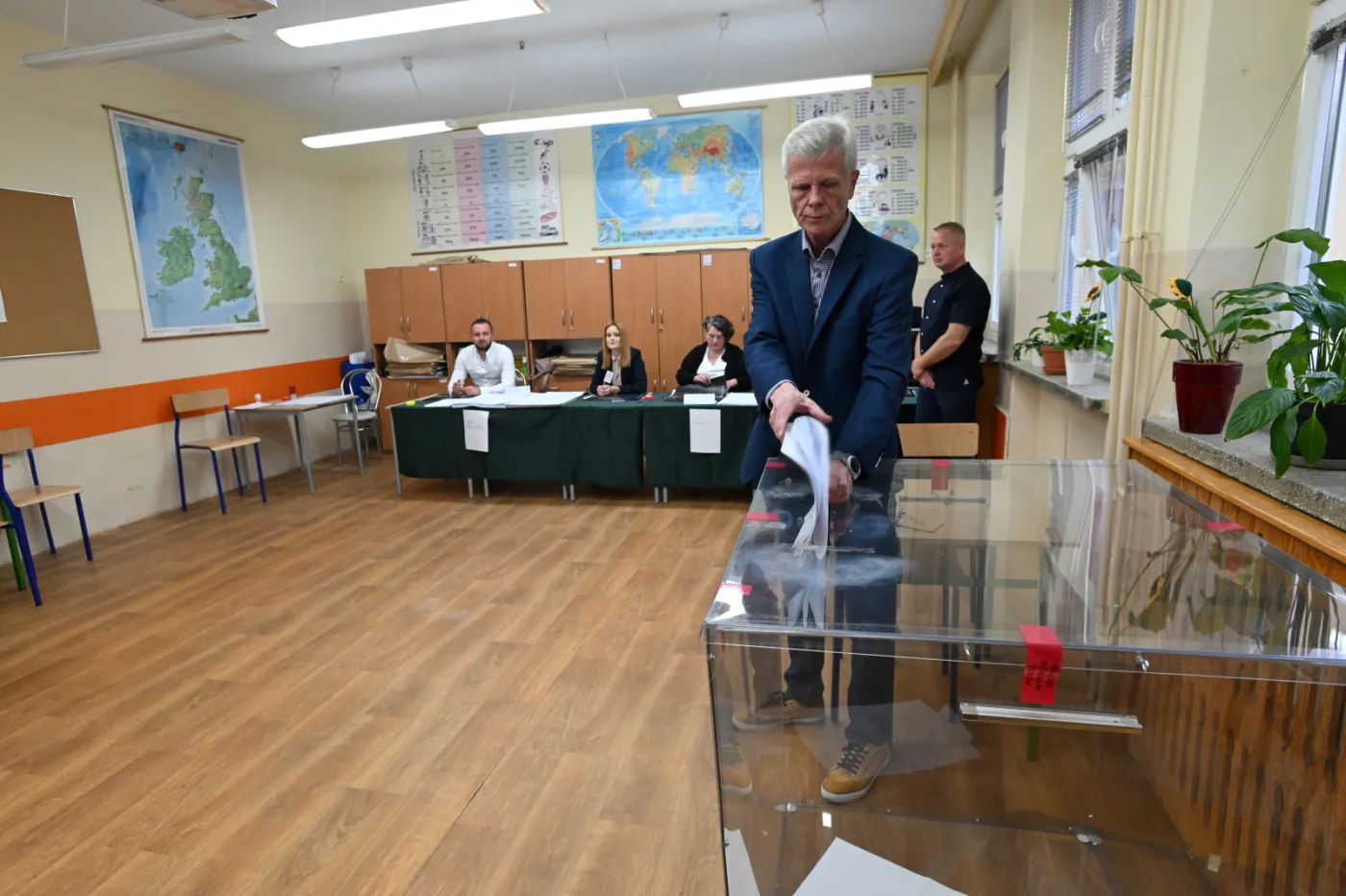 PKW ogłasza: Blisko 500 incydentów nie zakłóciło głosowania