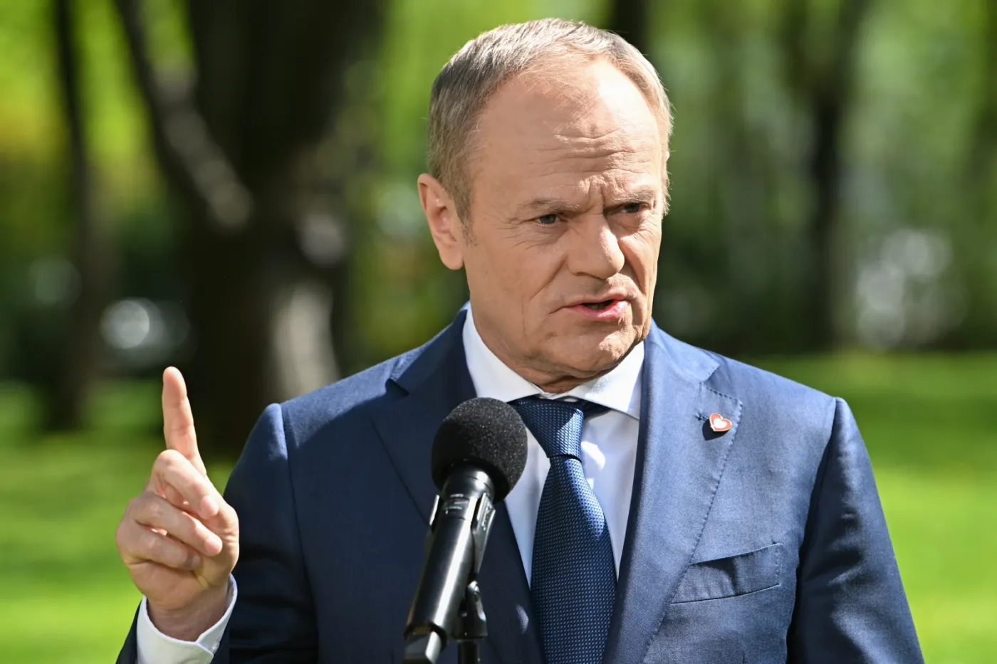 Tusk o wsparciu rolników: Mi chodzi o to, żeby pieniądze trafiły do poszkodowanych przez otwarcie granicy