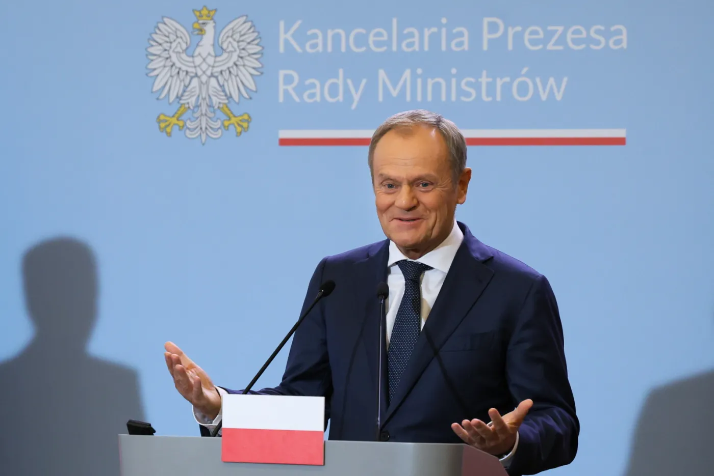 Dyskurs o migracji zaostrza się. Tusk kontra Morawiecki na tle nowego paktu UE