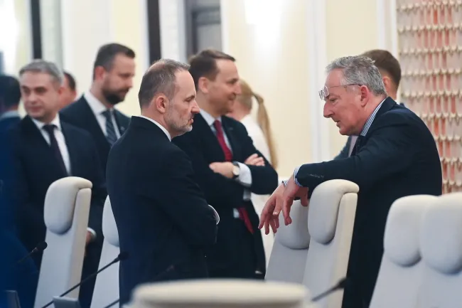 Sienkiewicz podał się do dymisji. Powód: start w eurowyborach