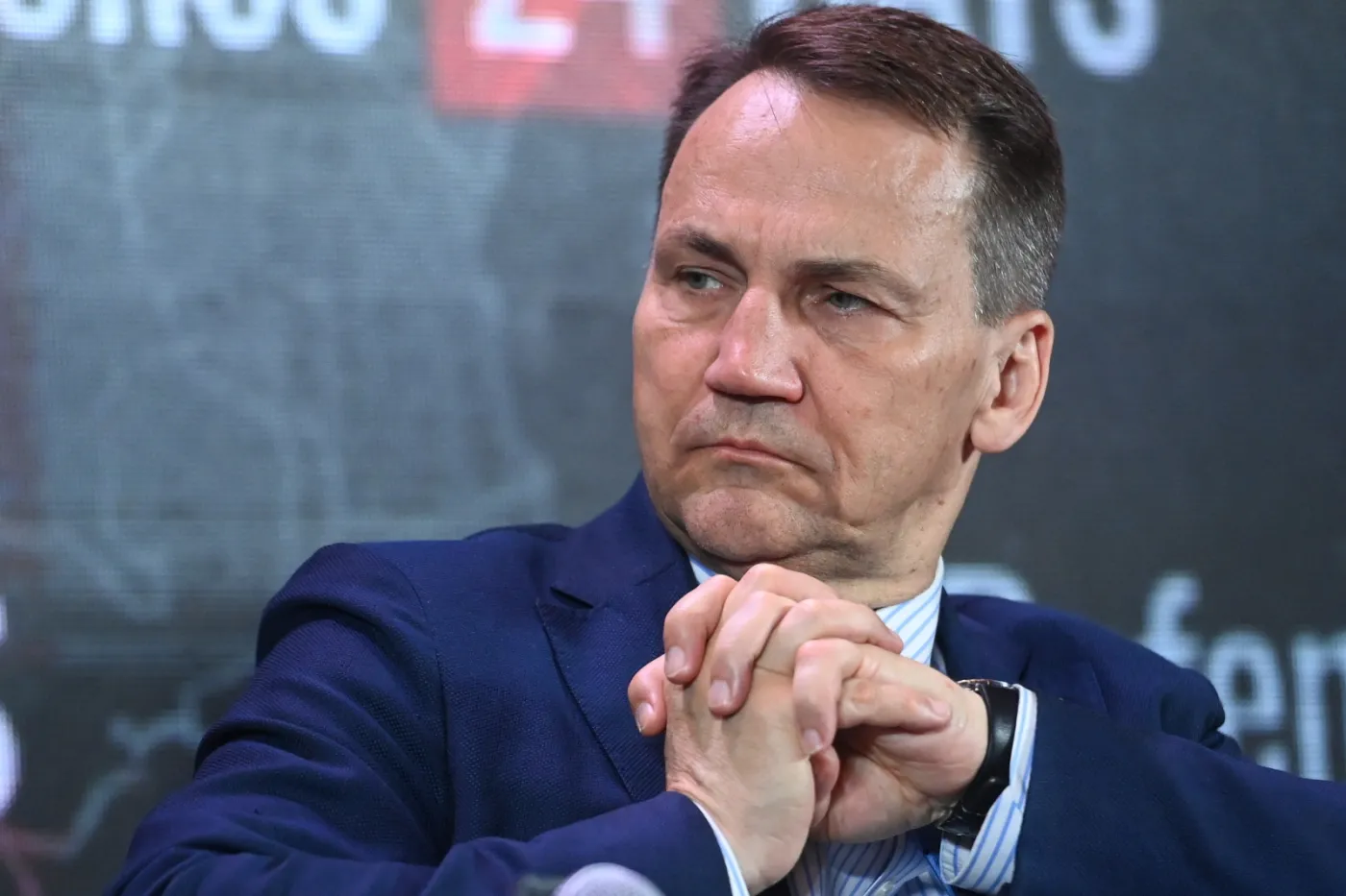 Polskie wsparcie dla Ukrainy. Dziwne rachuby ministra Sikorskiego