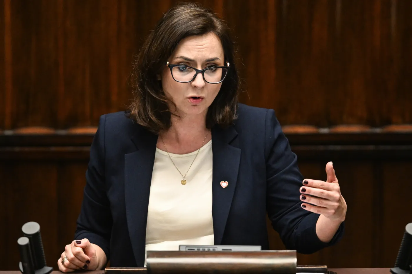 Sejmowa debata nad uchwałą w sprawie TK. Jak głosowały kluby? Kto za, kto przeciw?