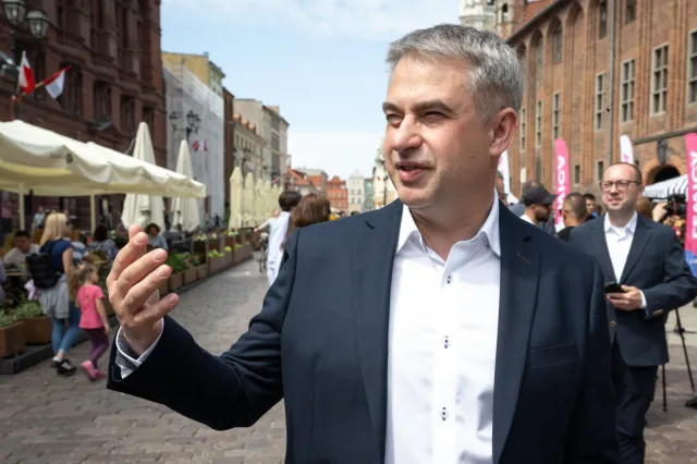 W PAP pojawiły się fałszywe informacje. Gawkowski: Przed wyborami do PE liczba ataków hakerskich będzie rosła