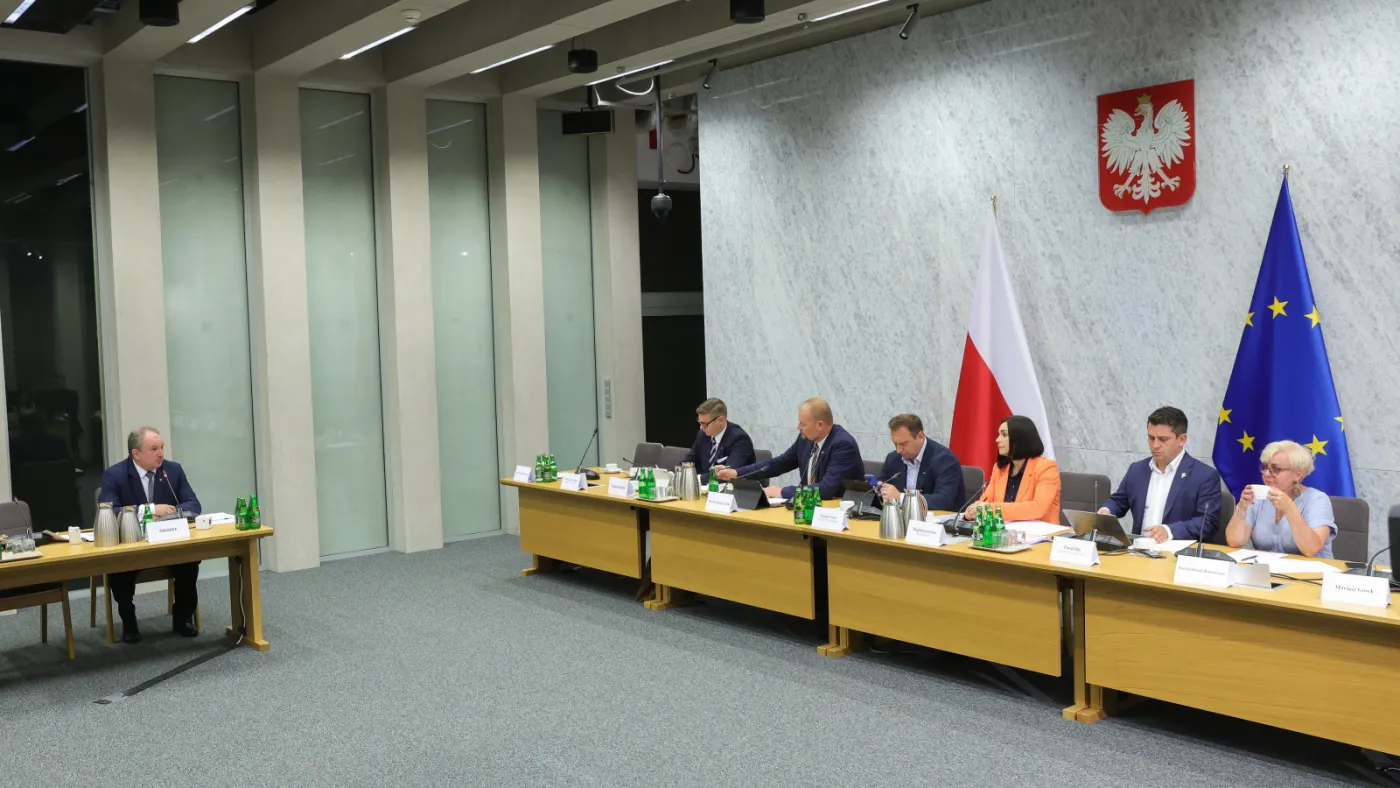Były dyrektor NIK Marek Bieńkowski przed komisją śledczą ds. Pegasusa [TRANSMISJA]