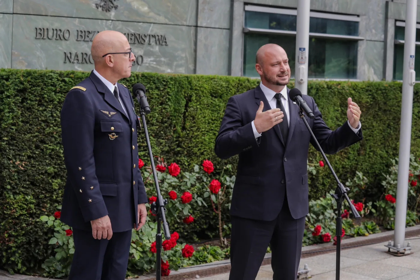 Jacek Siewiera, Philipp Lavigne