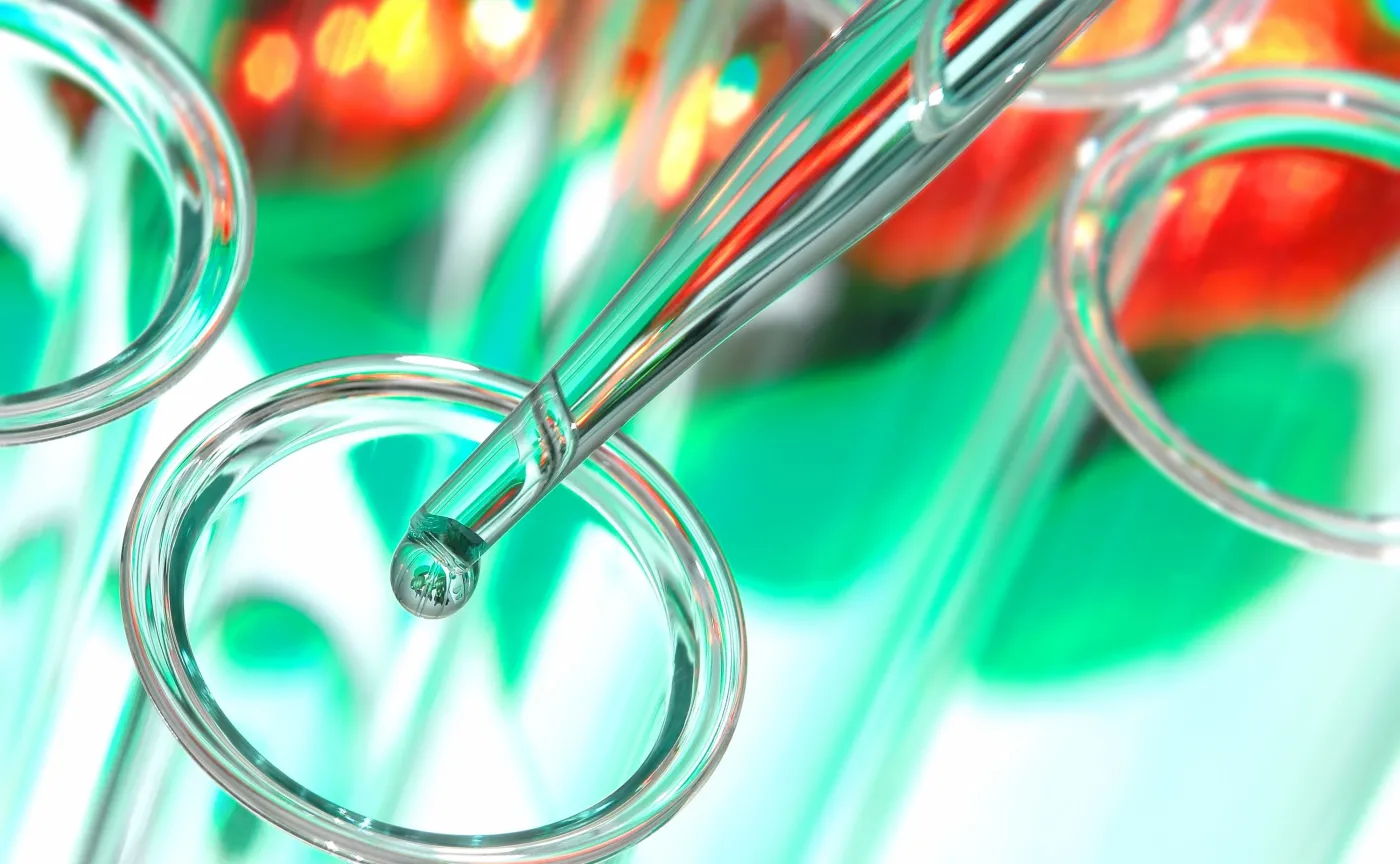 Jak zabezpieczyć kadry dla sektora biotechnologii? Eksperci: problem zaczyna się na studiach