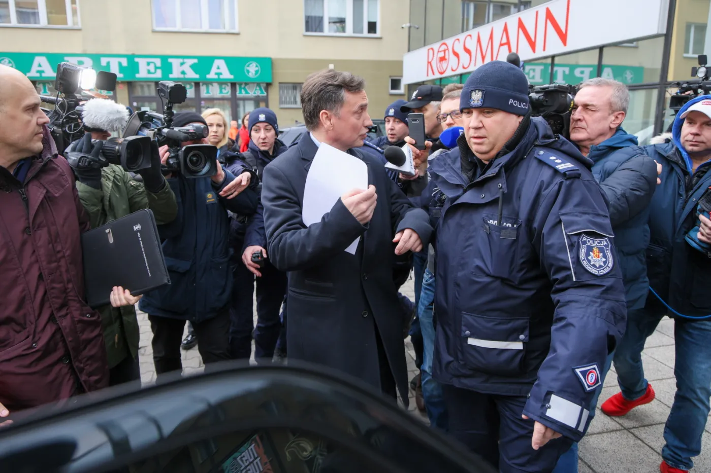 Policja zatrzymała Ziobrę. Sejmowa komisja śledcza ds. Pegasusa chce jednak aresztu dla byłego ministra