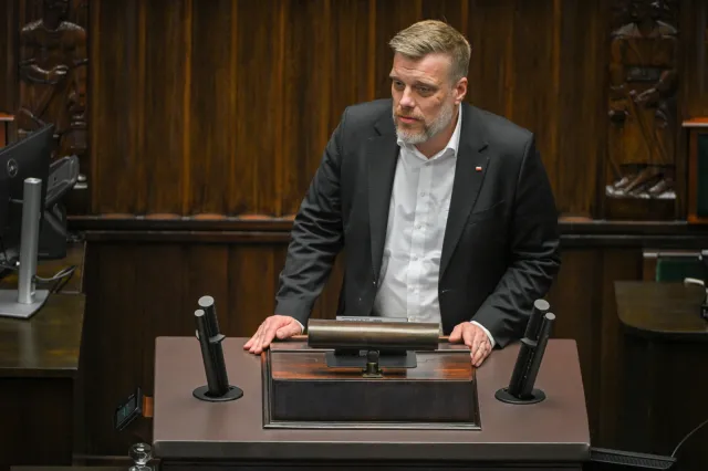 Wybory prezydenta RP. Zandberg: Nie poprę i nie przekażę głosów żadnemu kandydatowi