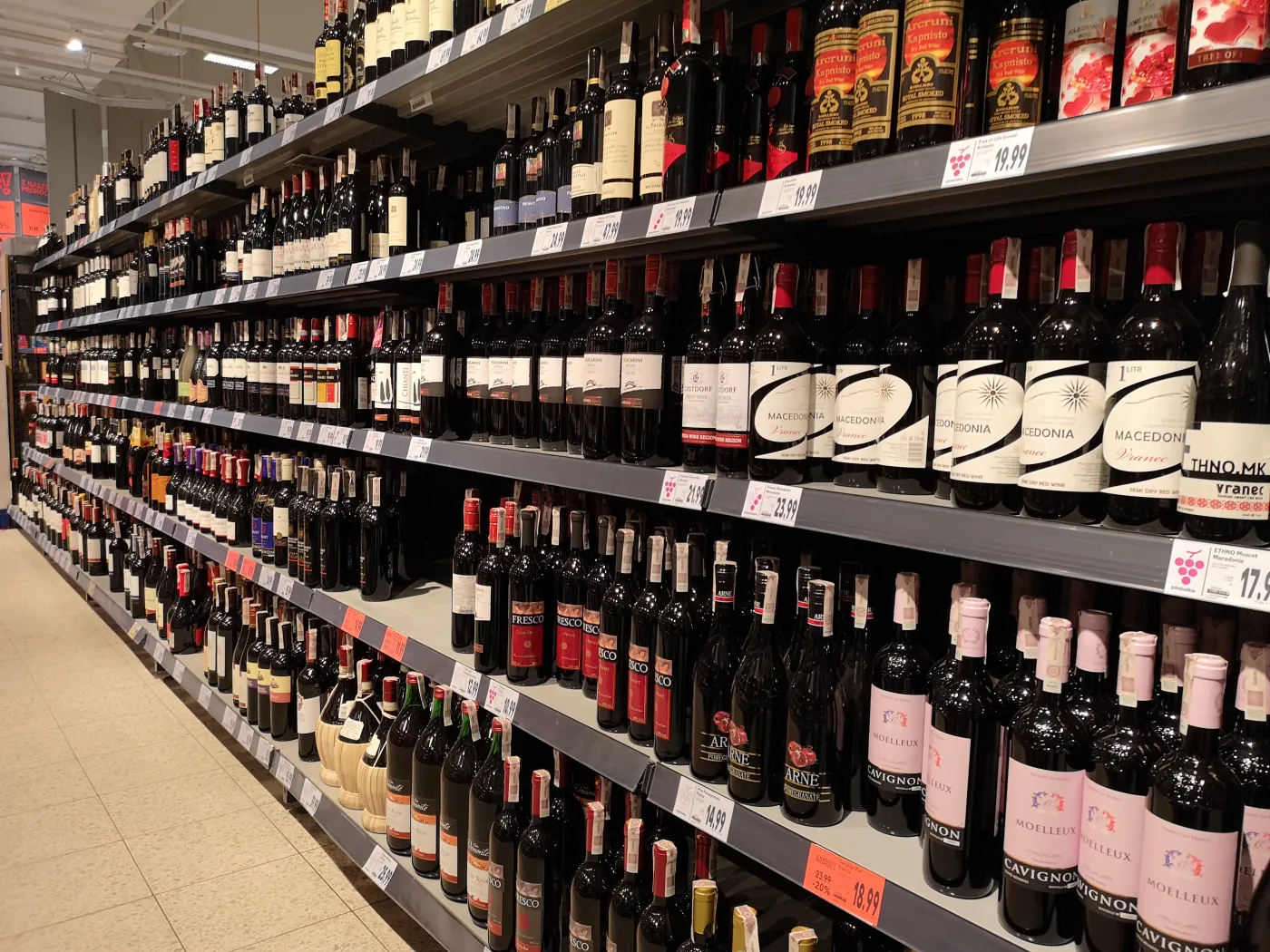 Z opłat za zezwolenia na sprzedaż alkoholu nie można sfinansować monitoringu w urzędzie