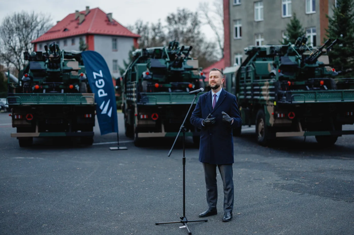 Zaczęły się powszechne szkolenia obronne „wGotowości”. Szef MON zainaugurował projekt