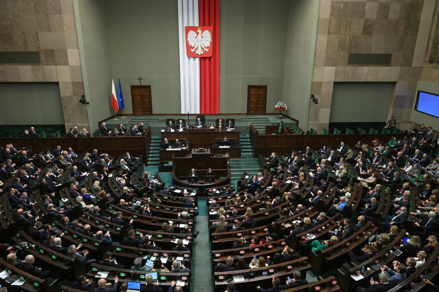 Sejm nie odrzucił ustawy praworządnościowej. Projekt trafi do dalszych prac