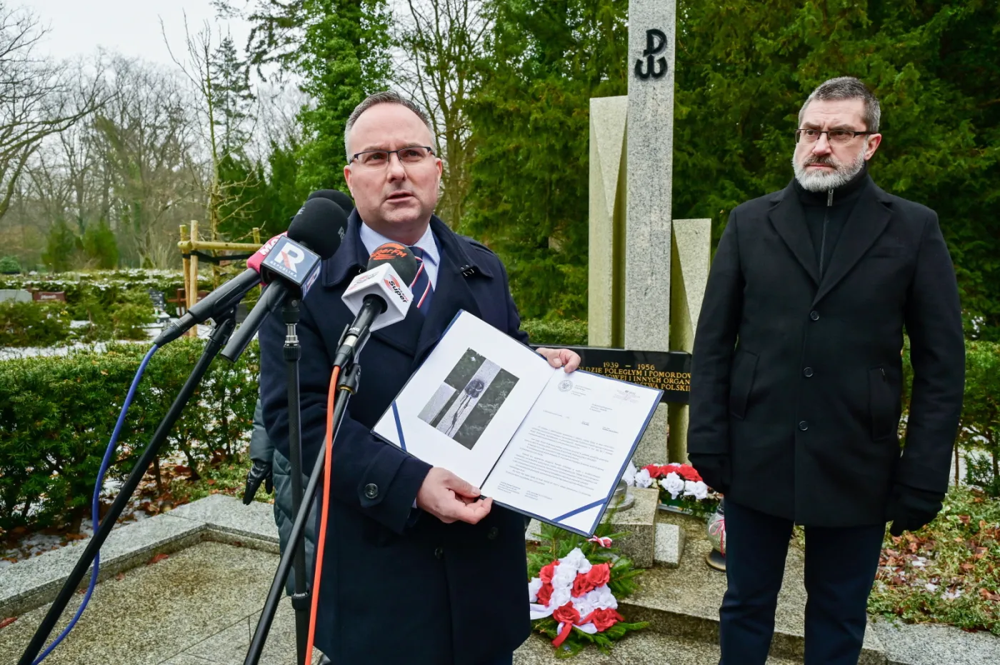 Czarna farba na pomniku AK w Szczecinie. IPN zawiadomił prokuraturę