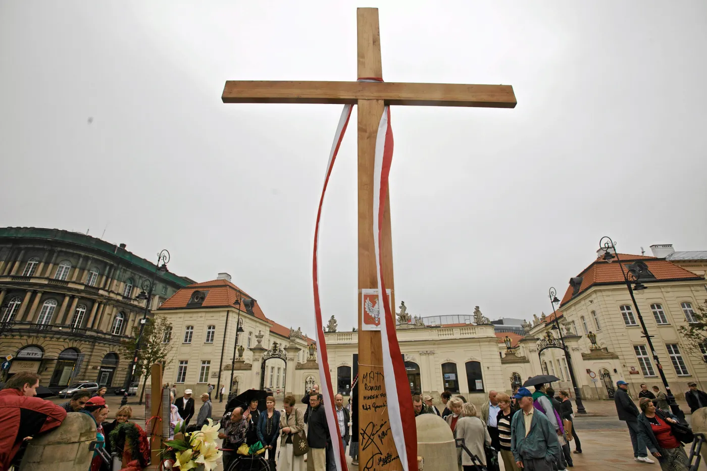 Polscy biegli zbadają w Smoleńsku brzozę, w którą miał uderzyć Tu-154M