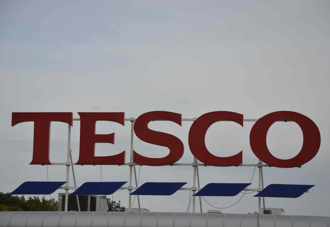 Bunt w Tesco: Związkowcy chcą wyższych zarobków albo będzie strajk