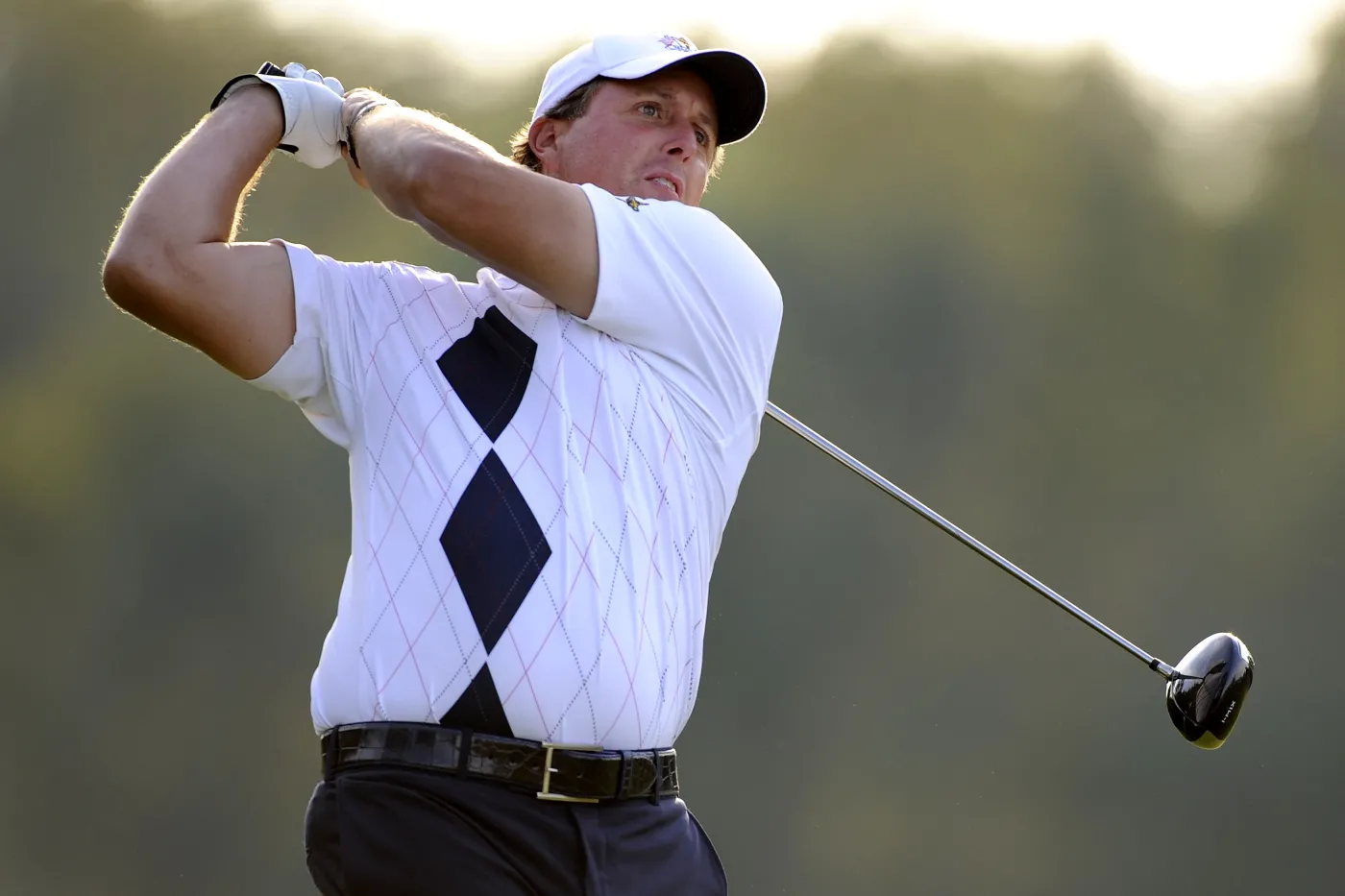 884206-phil-mickelson.jpg