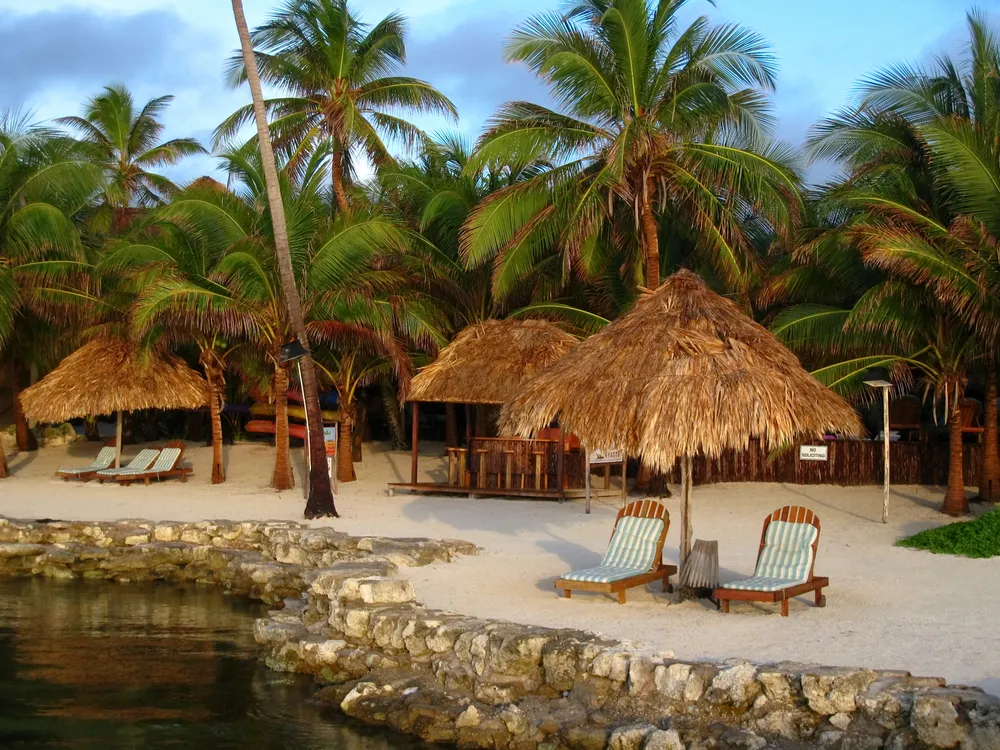 1592593-ambergris-caye.jpg