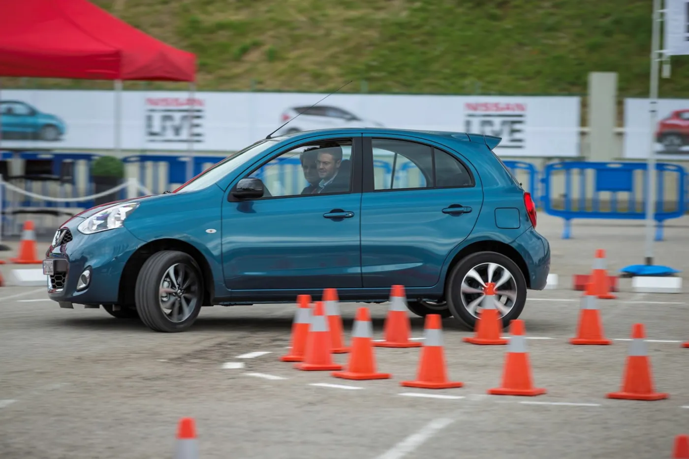 1632487-nissan-micra.jpg