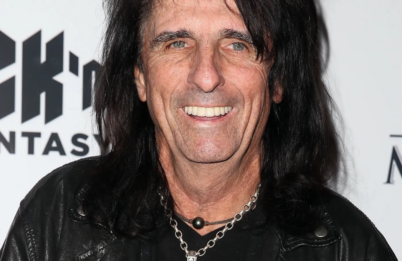 1353134-alice-cooper.jpg