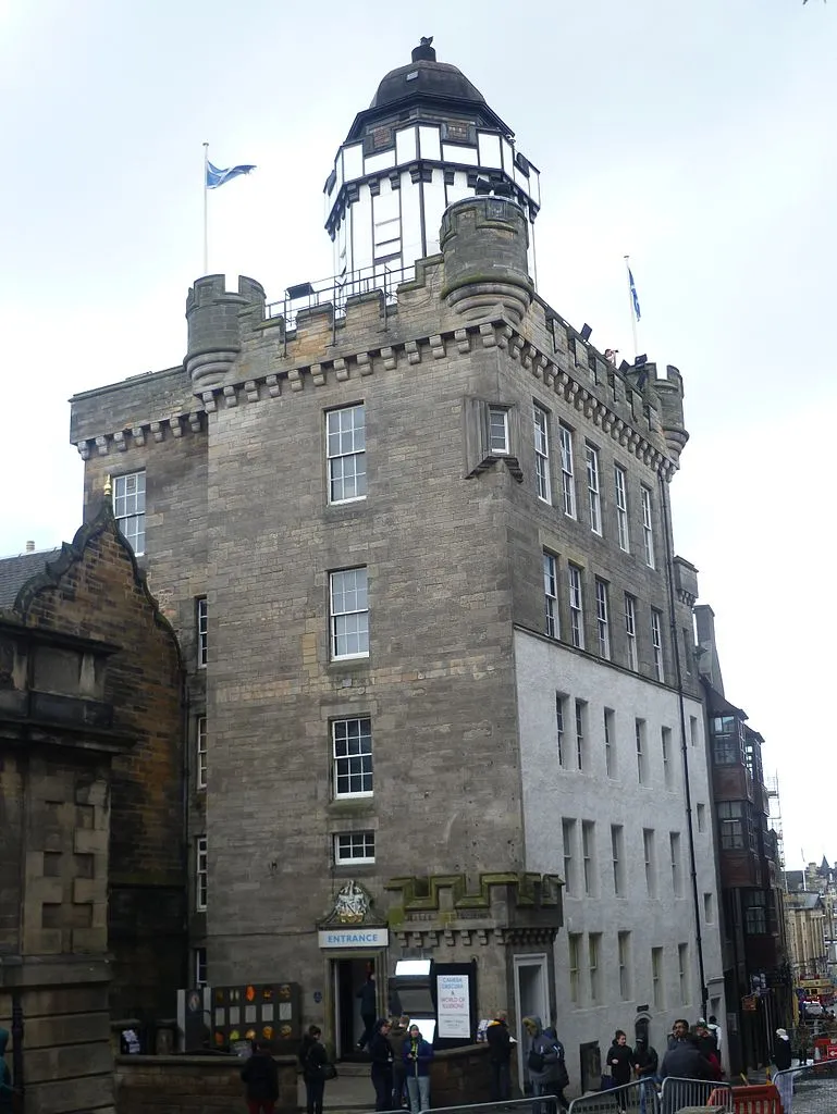 1508798-outlook-tower.jpg