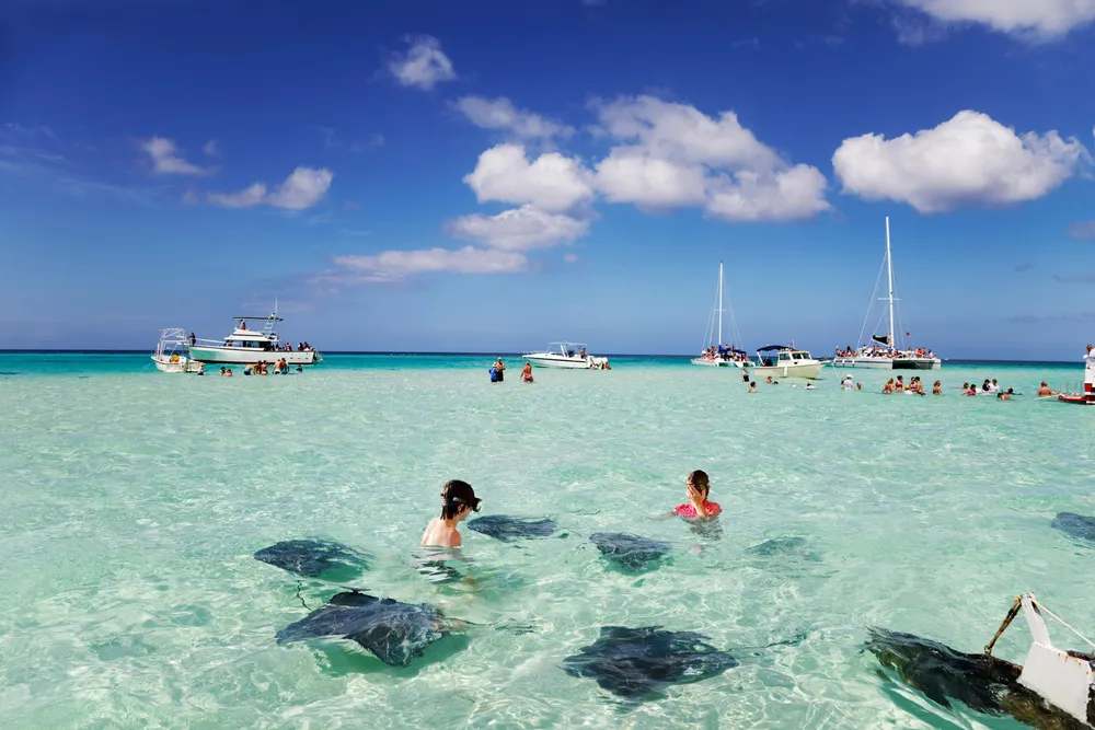 2083839-cayman-islands.jpg