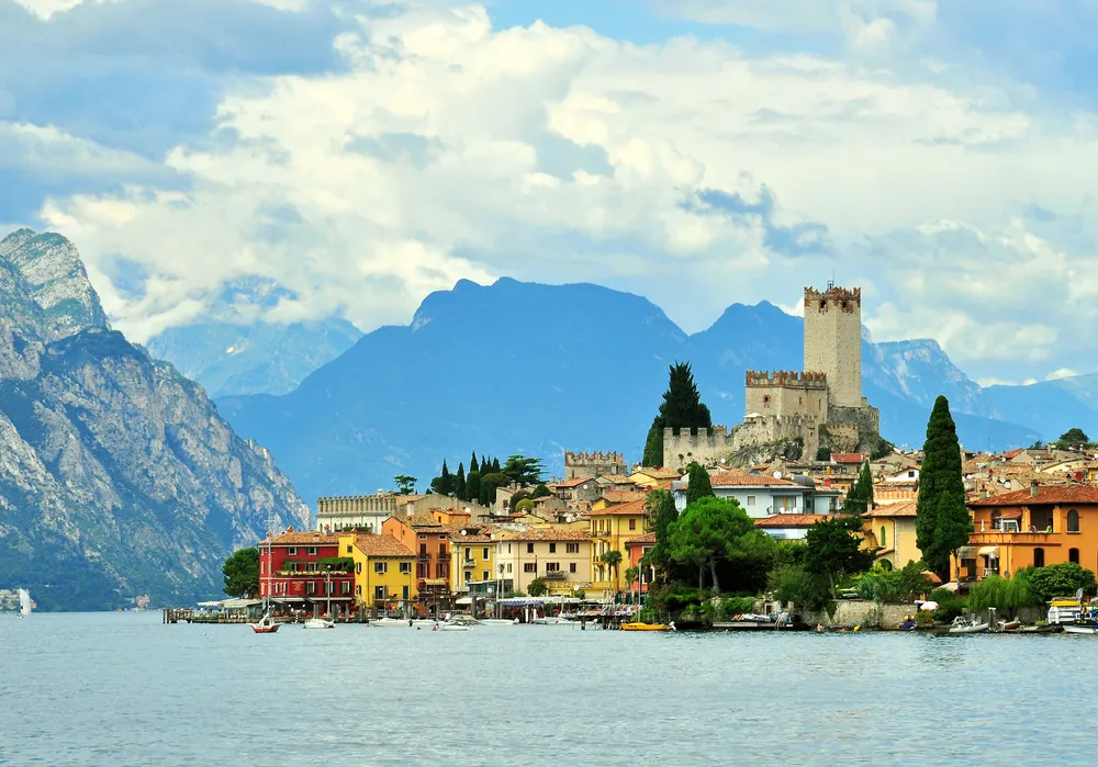 2114049-jezioro-garda.jpg