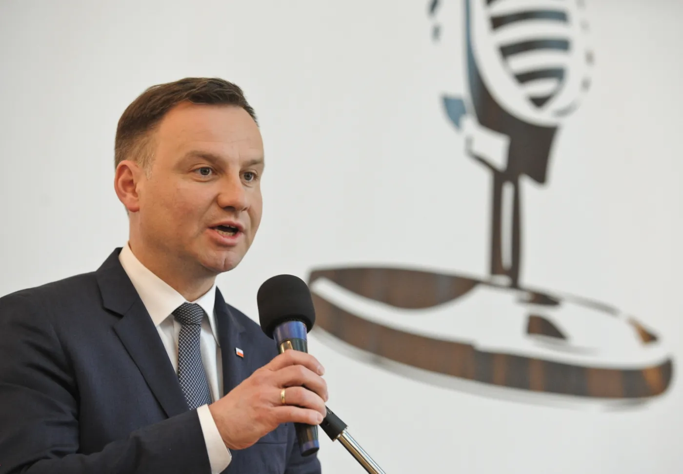 Andrzej Duda o przetragu na śmigłowce dla polskiej armii: Francuska oferta nie do przyjęcia