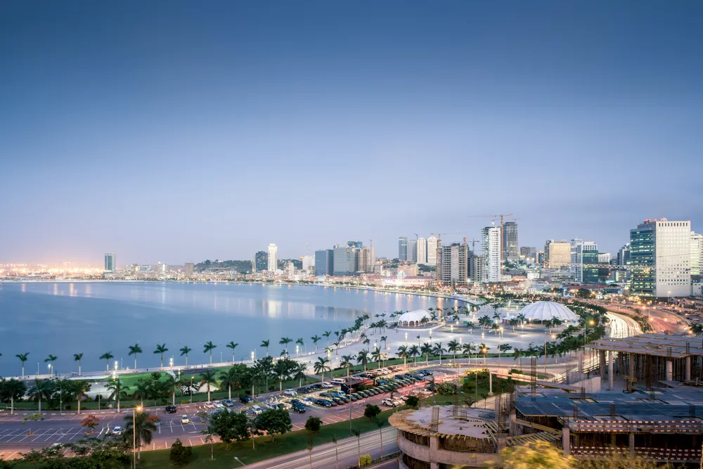 2288408-angola-luanda.jpg