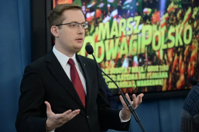 Marsz narodowców. Winnicki o "lewicowo-liberalnej gangrenie" i "raku multikulturowym"