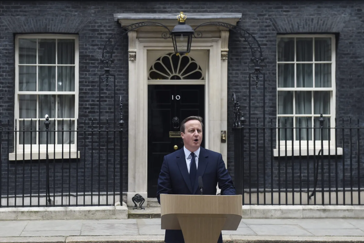 Po Brexicie najgorszy chaos okresu przejściowego. Ale Cameron może jeszcze wygrać tę partię szachów