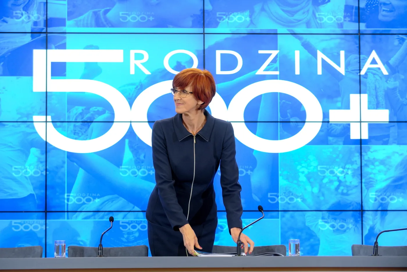 Elżbieta Rafalska o obietnicy „500 złotych na każde dziecko”: Być może premier powiedziała to w emocjach