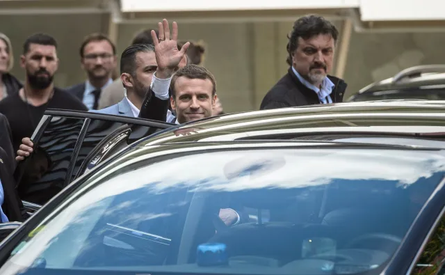 Francuska prasa: Macron musi zacząć działać