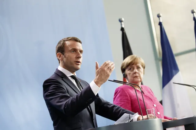 Prasa o spotkaniu Macron-Merkel: Dobra atmosfera, ale są różnice