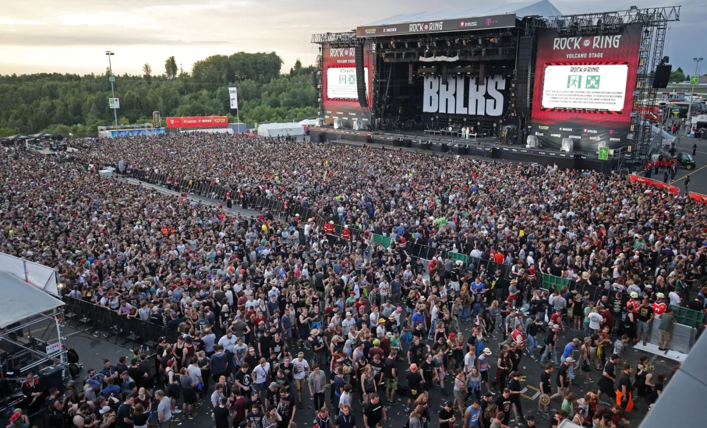 Niemcy: Festiwal "Rock am Ring" przerwany z powodu zagrożenia terrorystycznego