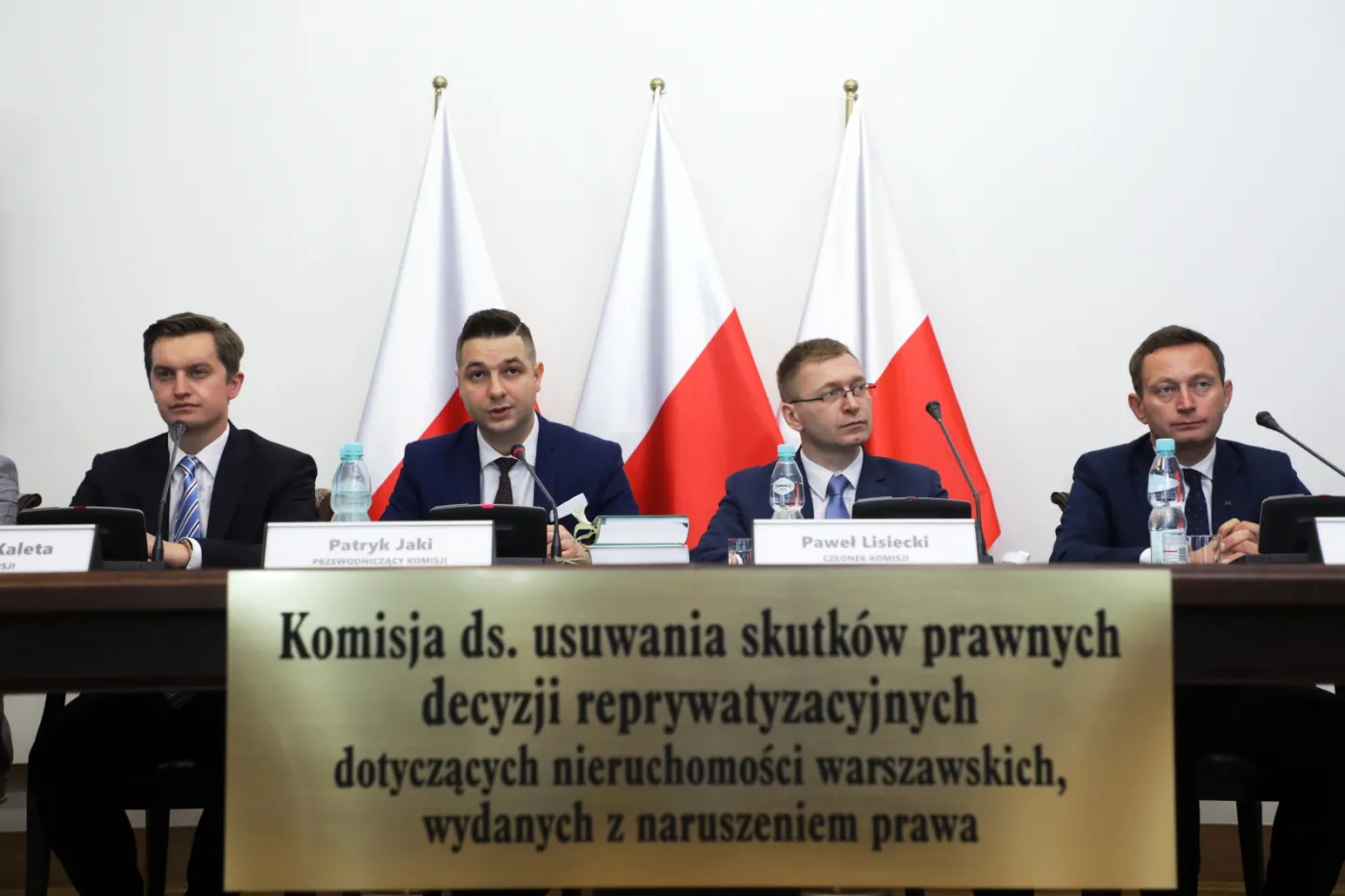Członkowie komisji weryfikacyjnej ds. reprywatyzacji, fot. Tomasz Gzell 
