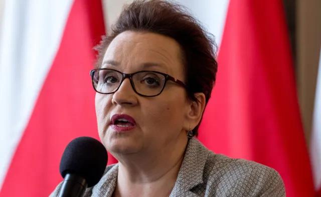 Zalewska o nowym roku szkolnym: Szczególny nacisk na wdrażanie nowej podstawy programowej
