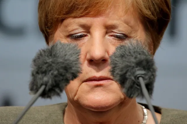 Czy da się podgryźć Angelę Merkel choćby w sondażach?