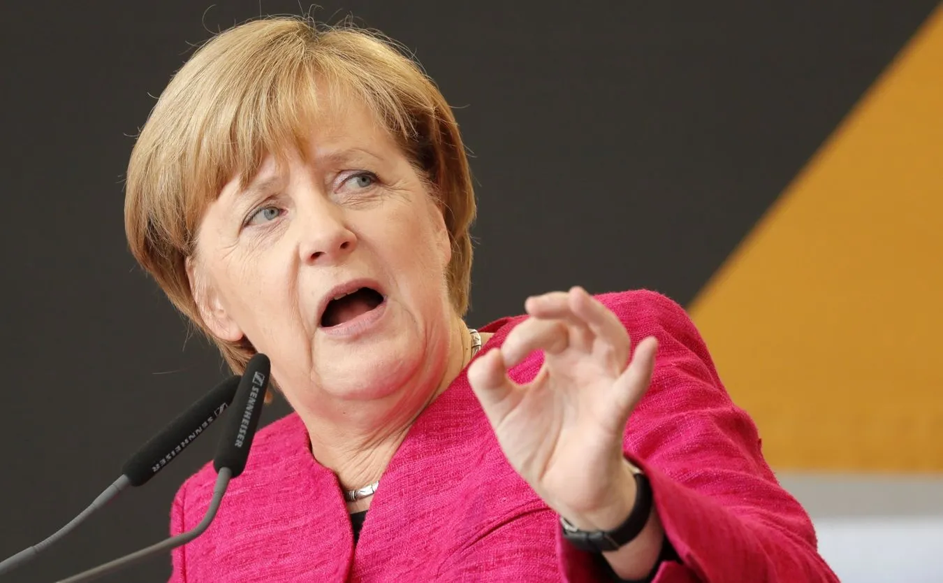 Niejasne podstawy prawne otwarcia granicy dla uchodźców. Komisja śledcza zbada decyzję Angeli Merkel?