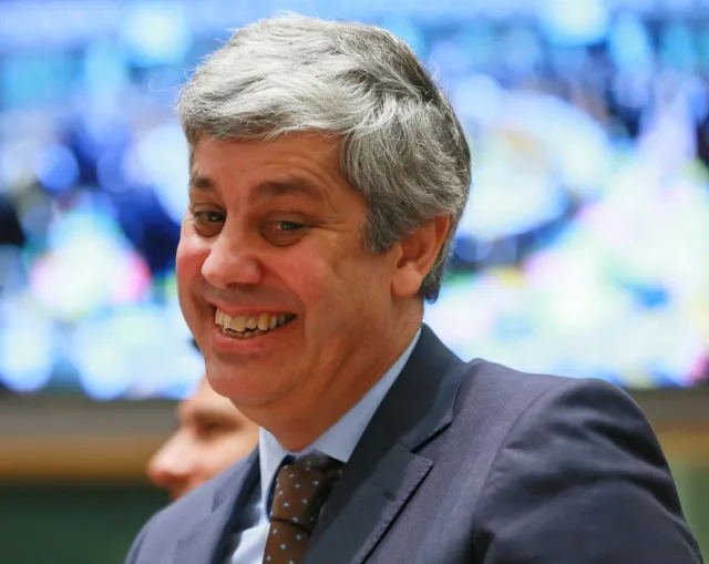Strefa Euro: Mniej oszczędności, więcej stymulowania