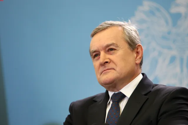 Minister, ekolog, socjolog i kaskader. Inna twarz Piotra Glińskiego