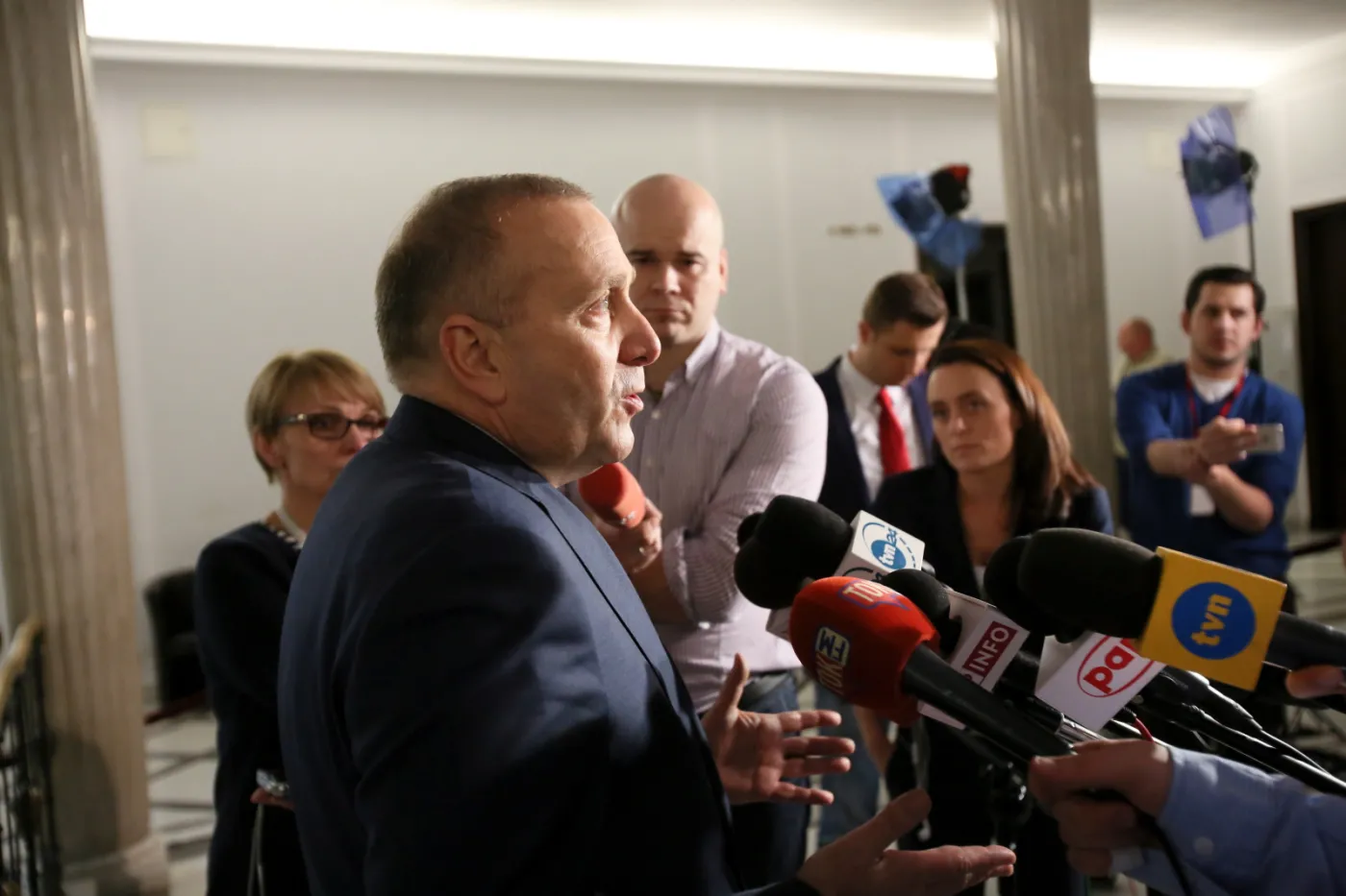 PO: Rządy PiS zagrażają wolności sumienia. Dworczyk: Platforma okłamuje Polaków